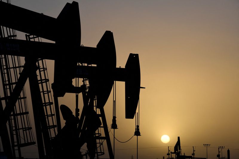 Oil steady as recession fears counter positive Chinese signals