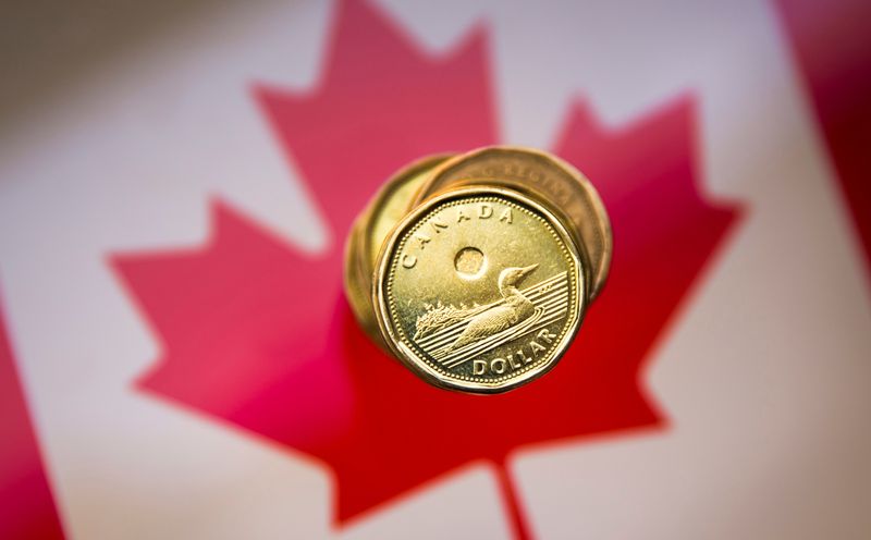 Canadian dollar slides as crypto selloff spooks investors