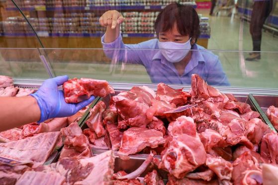 Giá thịt lợn biến động thế nào trong dịp Tết Quỹ Mão 2023?