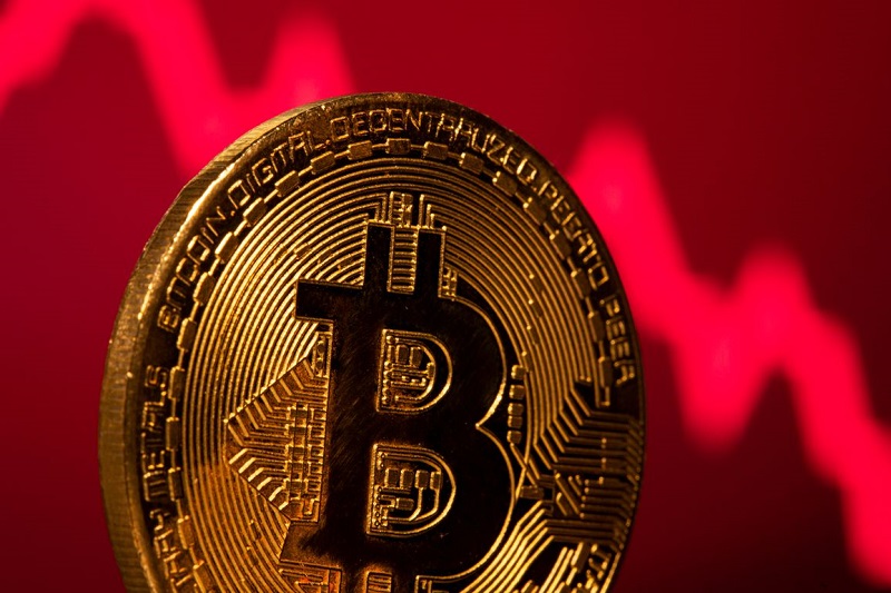 $8K dive or $22K rebound? Bitcoin traders anticipate Q1 BTC price action