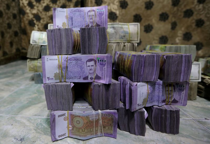 Syria weakens official exchange rate