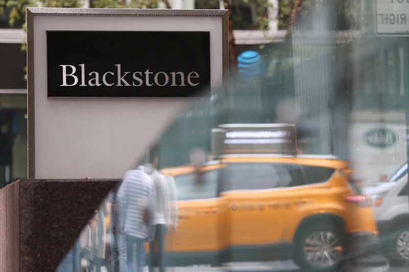 Blackstone offers backstop to lure University of California in redemption-stricken REIT
