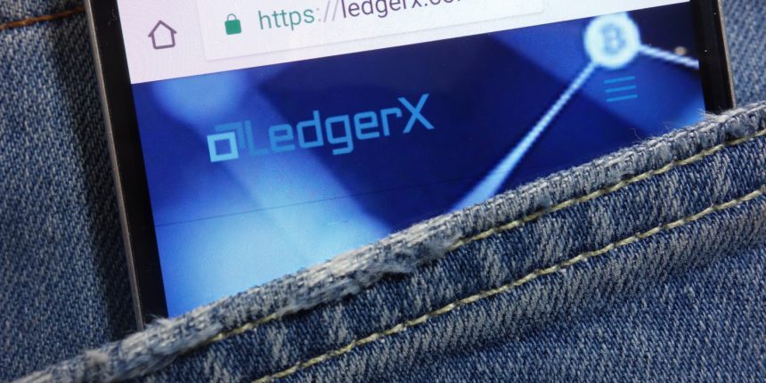 Ủy ban Giao dịch Hàng hóa Tương lai Hoa Kỳ (CFTC) đã chấp thuận đơn đăng ký của LedgerX LLC để chuyển đổi định danh thành thị trường hợp đồng tương lai,