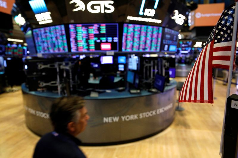 Stocks pull in $18.7 billion as investors pile into U.S., Japan - BofA weekly flows