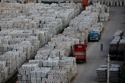 Cuộc khủng hoảng thiếu điện tại Trung Quốc gây rối loạn thị trường hàng hóa