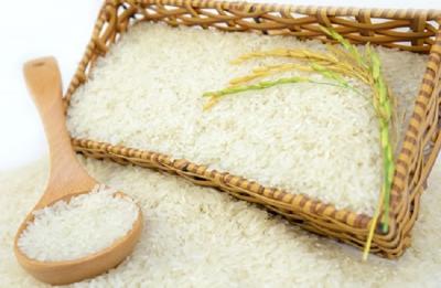 Giá gạo Việt Nam xuất khẩu vượt Thái Lan