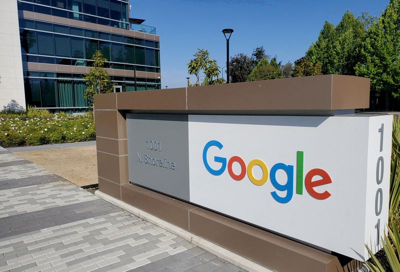 Russian court fines Alphabet's Google 7.2 billion roubles