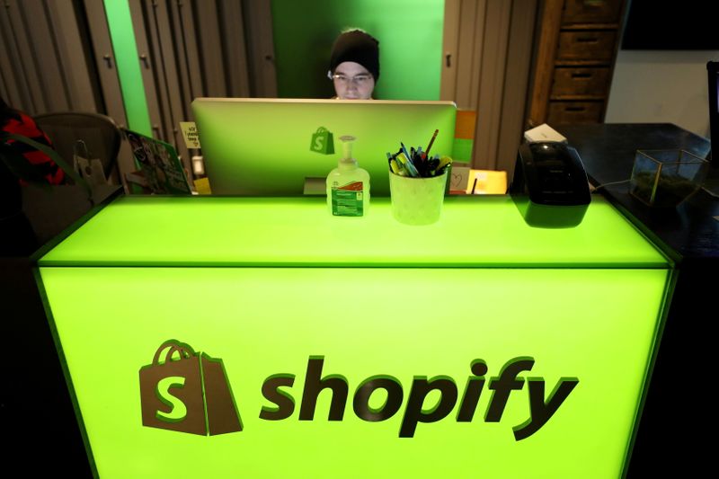 Shopify Slides After Announcing JD.com Partnership